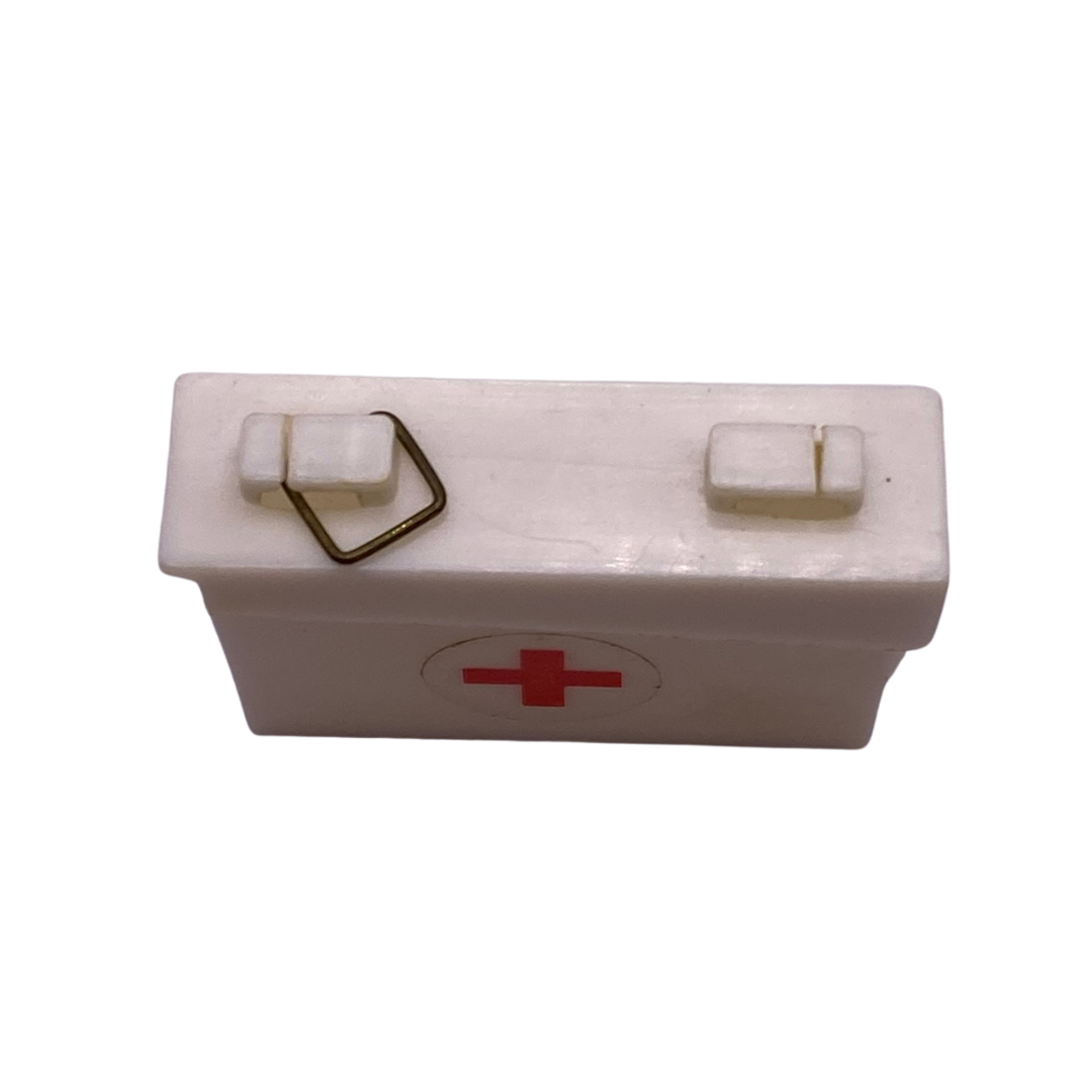 Action Man Medic white ammo box 479