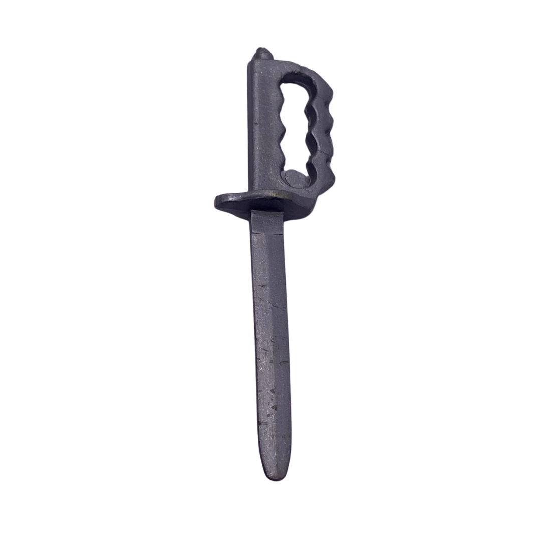 Vintage Action Man silver knuckle dagger by Palitoy / Hasbro VAM 363