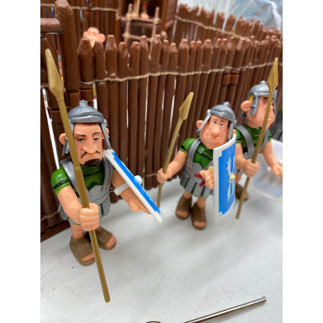 Play Asterix Toy Cloud Roman Fort with box and seven figures near complete