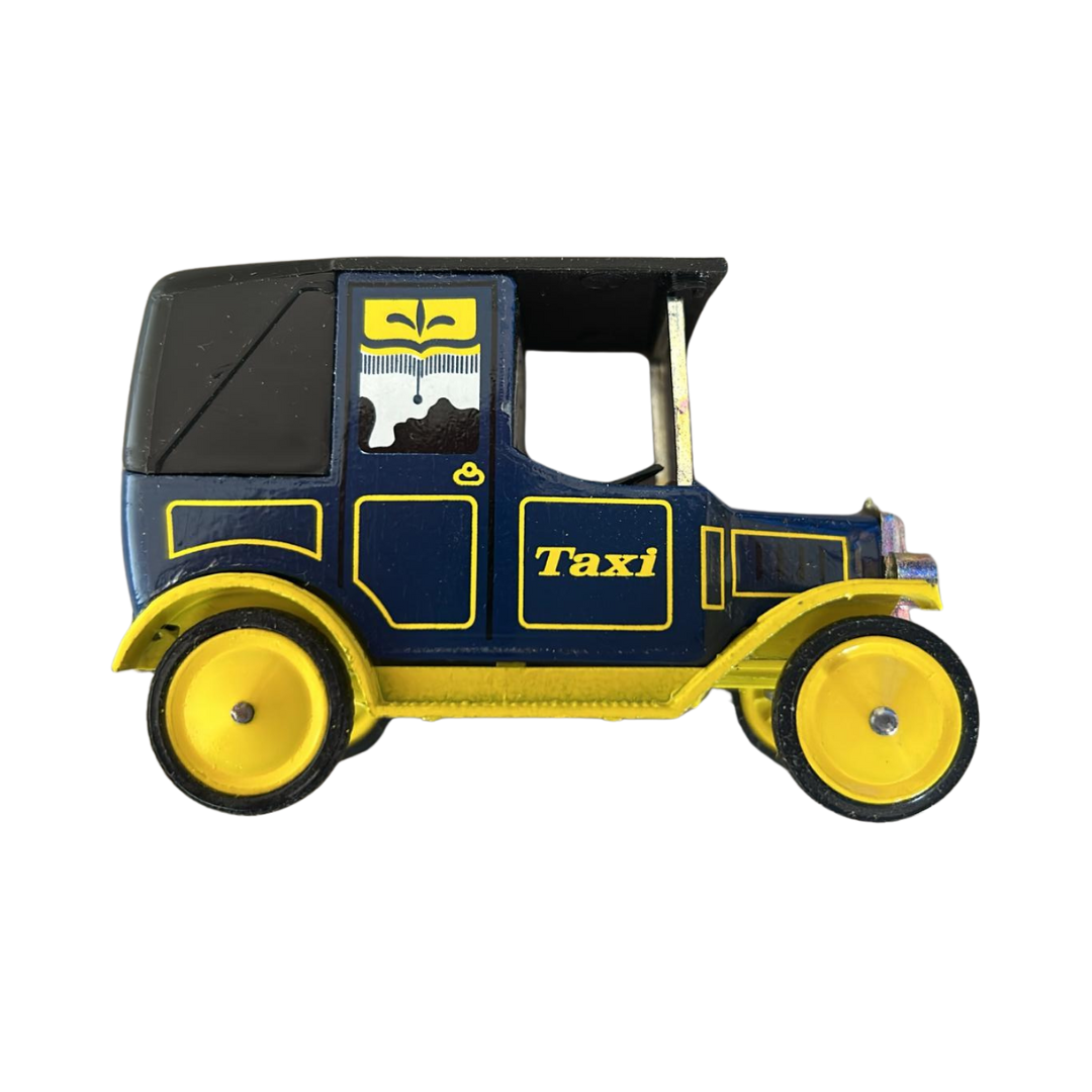Dinky NO. 115 United Biscuits Taxi Austin 1979 promotional car with box