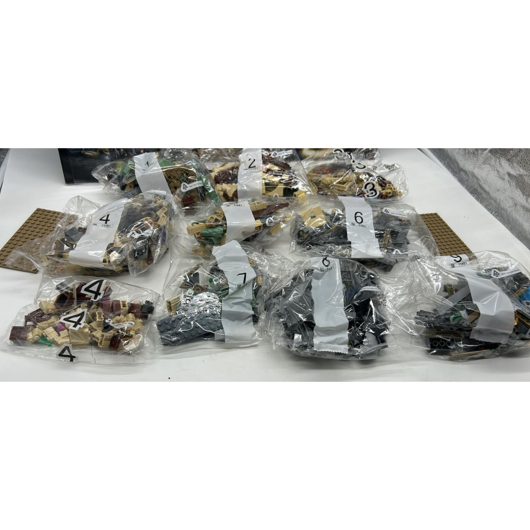 Lego Harry Potter Hogwarts Chamber Of Secrets complete unopened contents 76389