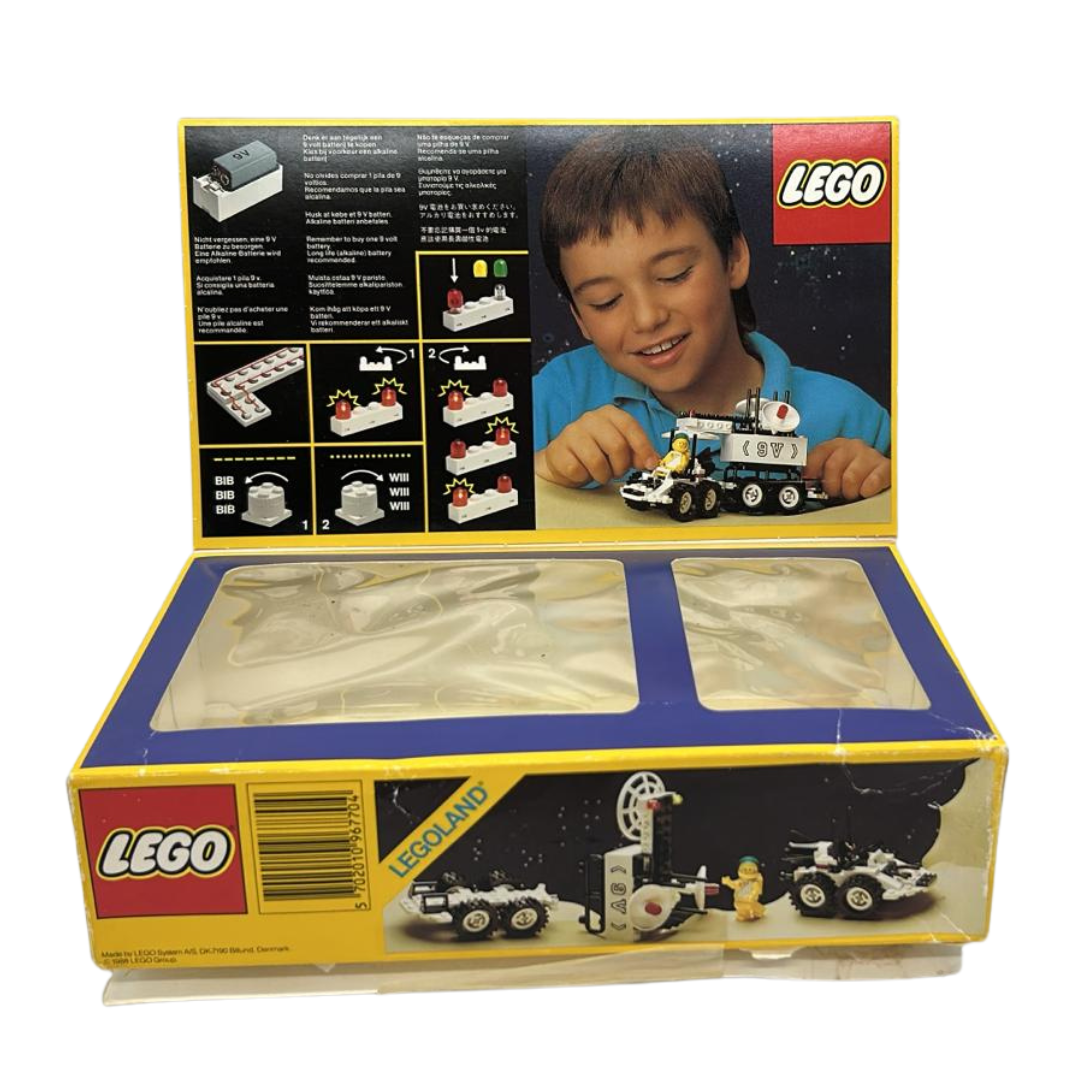 Lego Space 6770 Lunar Transporter Patroller Light and Sound 1988