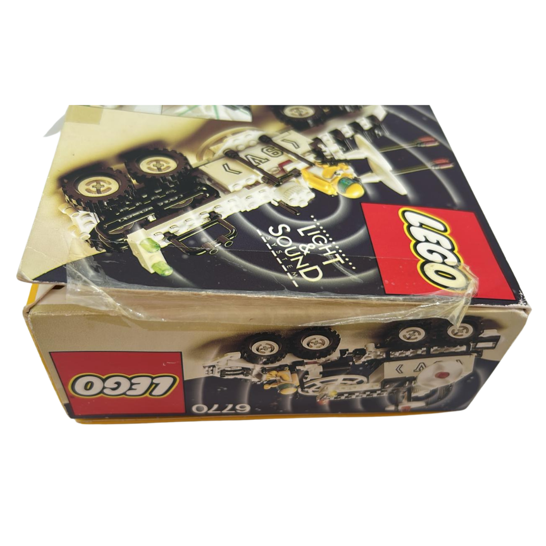 Lego Space 6770 Lunar Transporter Patroller Light and Sound 1988