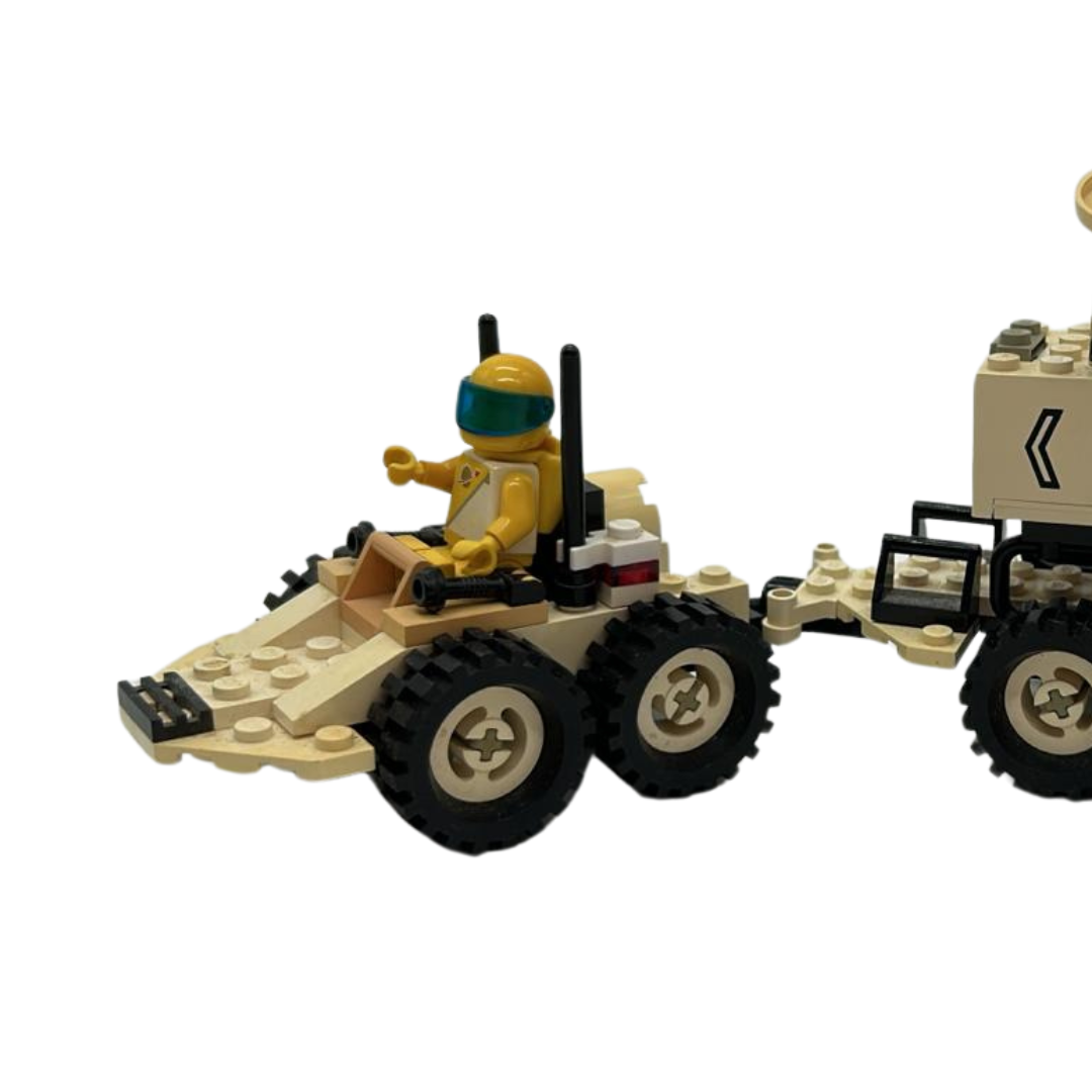 Lego Space 6770 Lunar Transporter Patroller Light and Sound 1988
