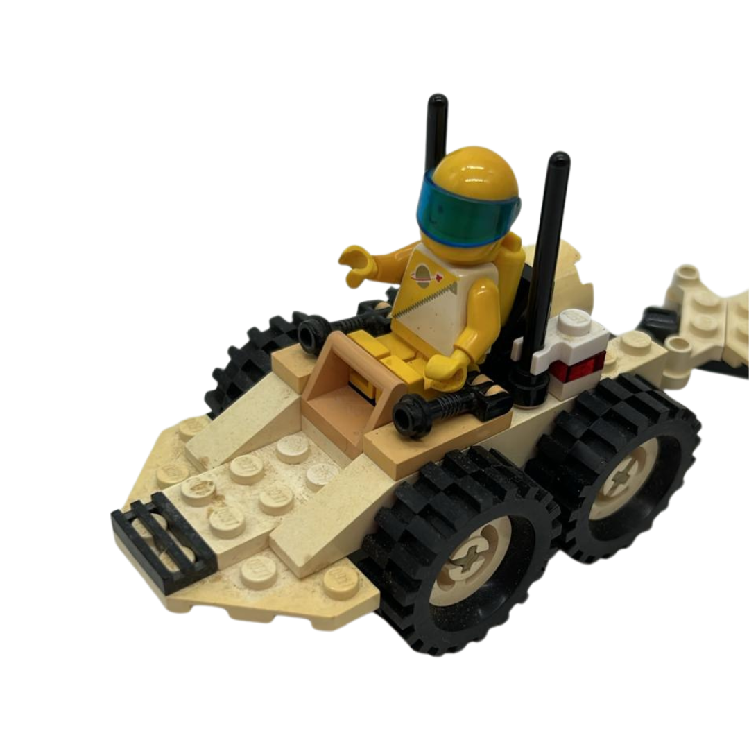 Lego Space 6770 Lunar Transporter Patroller Light and Sound 1988