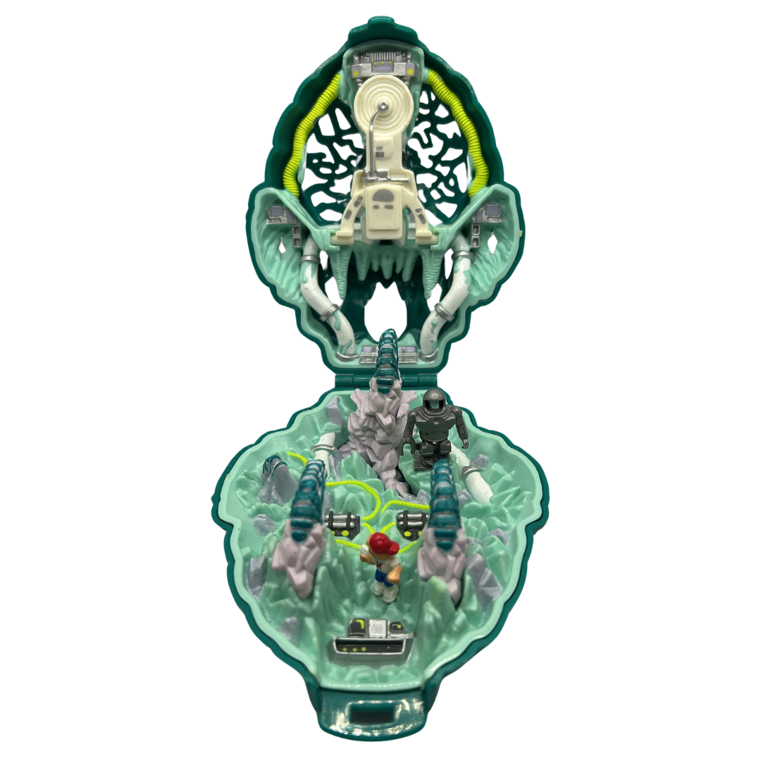 Mighty Max liquidates the Ice Alien complete set 680