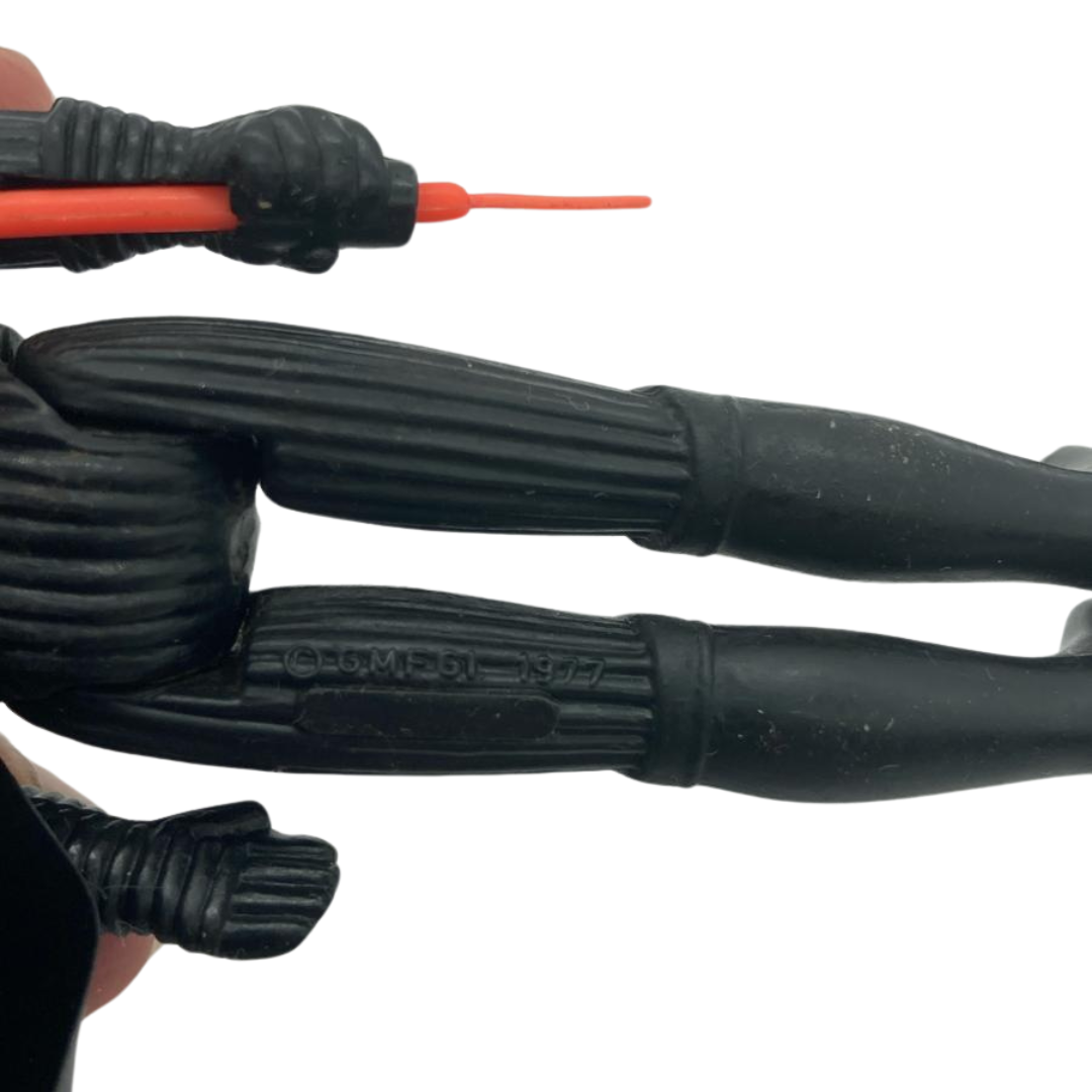Star Wars Darth vader GMFGI 1977 no coo raised bar ripped cape orig saber 190
