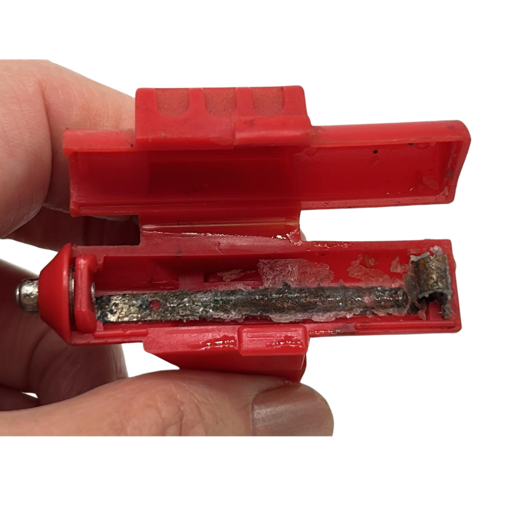 Thundercats Mummra Power Ring / battery holder original part battery leaked 740