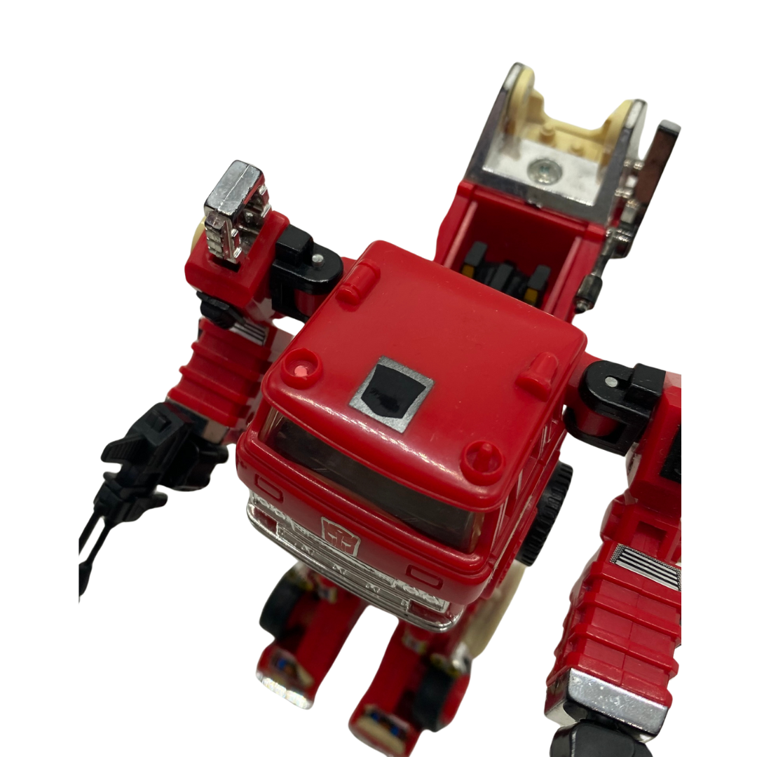 Transformers G1 Inferno Fire engine complete with paperwork 97B