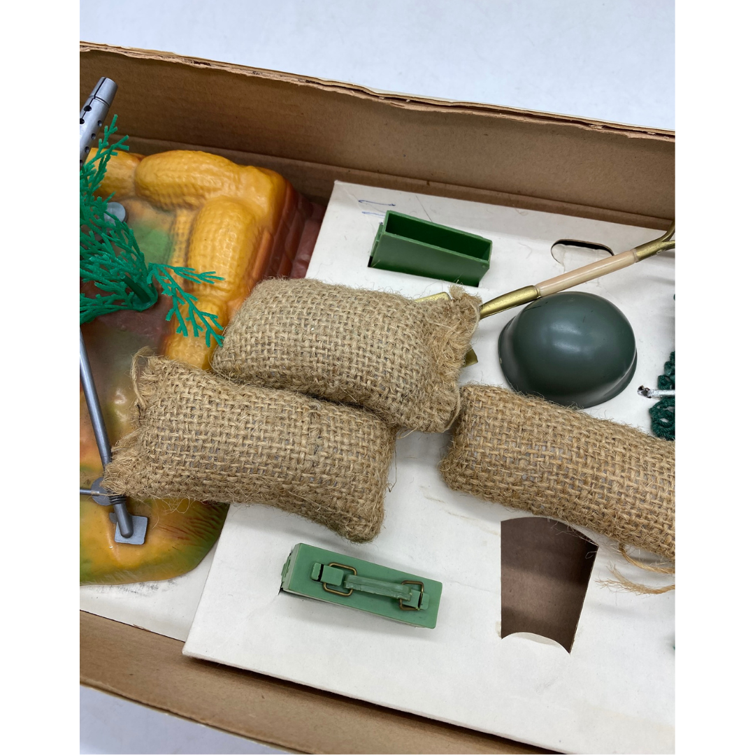 Action Man Machine Gun Emplacement in box by Palitoy near complete untested