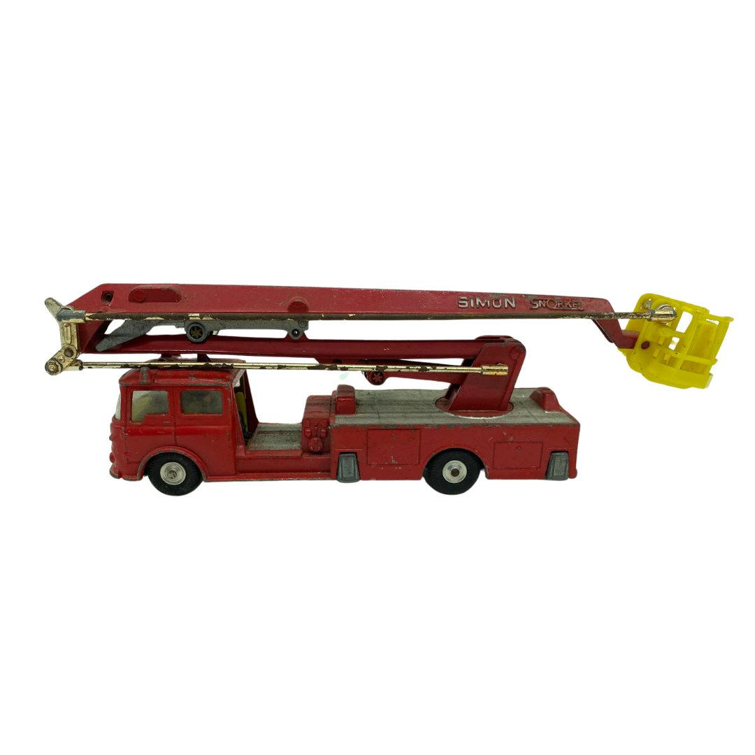 Vintage Corgi Major Simon Snorkel Fire Engine