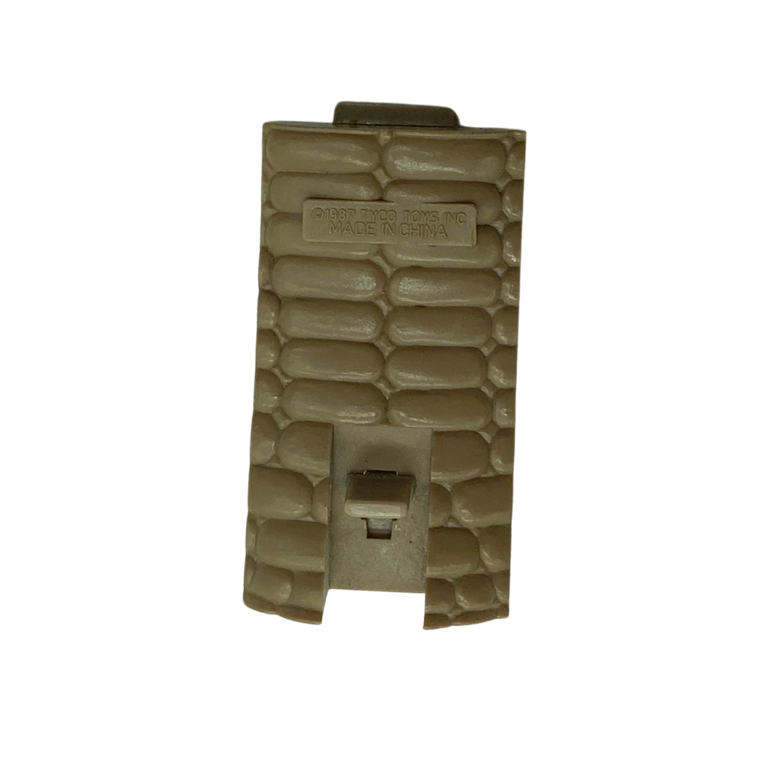 Dino Riders Tricerotops battery cover part, Rulons 27