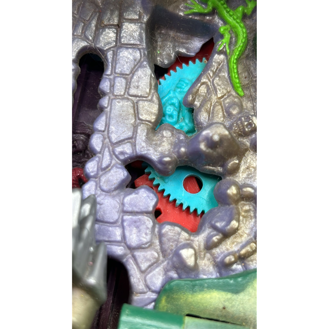 Mighty Max Storms Dragon Island shell incomplete 852