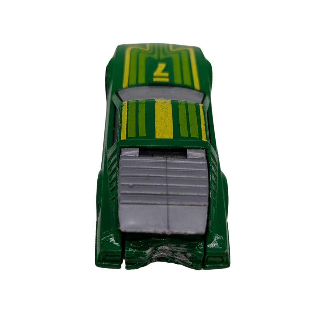 Hot Wheels Crack Ups Nissan 1983 Smash Hit Made in Hong Kong dent on back