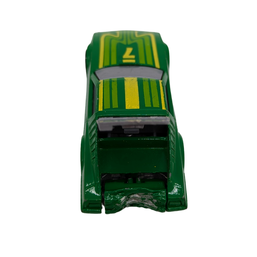 Hot Wheels Crack Ups Nissan 1983 Smash Hit Made in Hong Kong dent on back