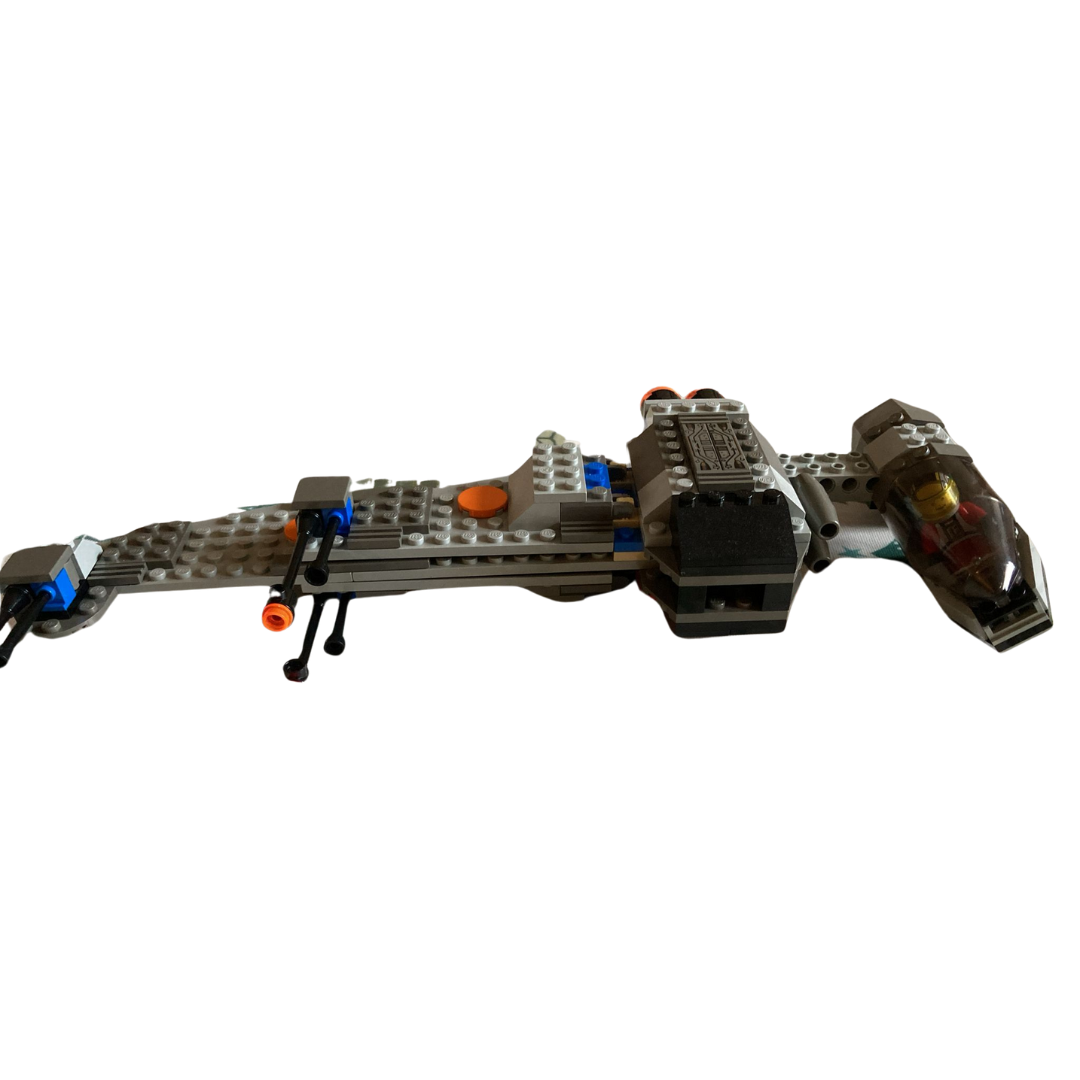 LEGO 7180 Star Wars: B-wing at Rebel Control Center Tech, Pilot, Droid. Inc