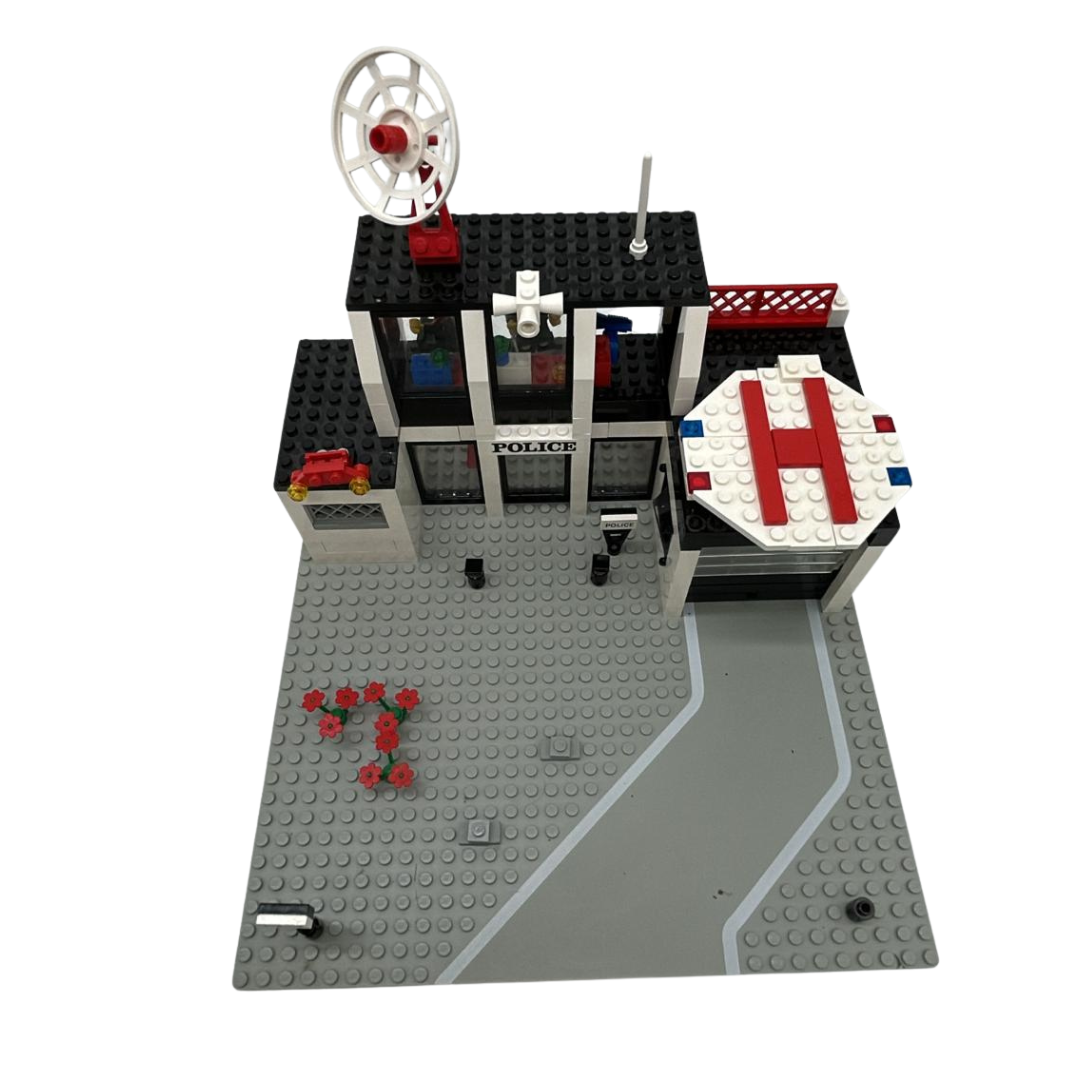 LEGO 6386 Police Command Centre with box 1986