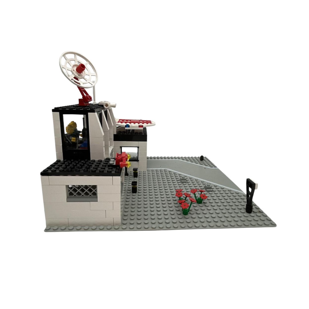 LEGO 6386 Police Command Centre with box 1986