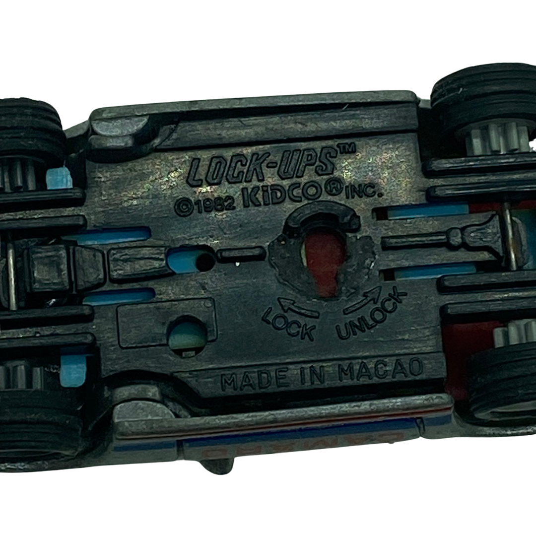 Kidco Lock Ups cars with key 1982 car toys made in macao lock-ups 428