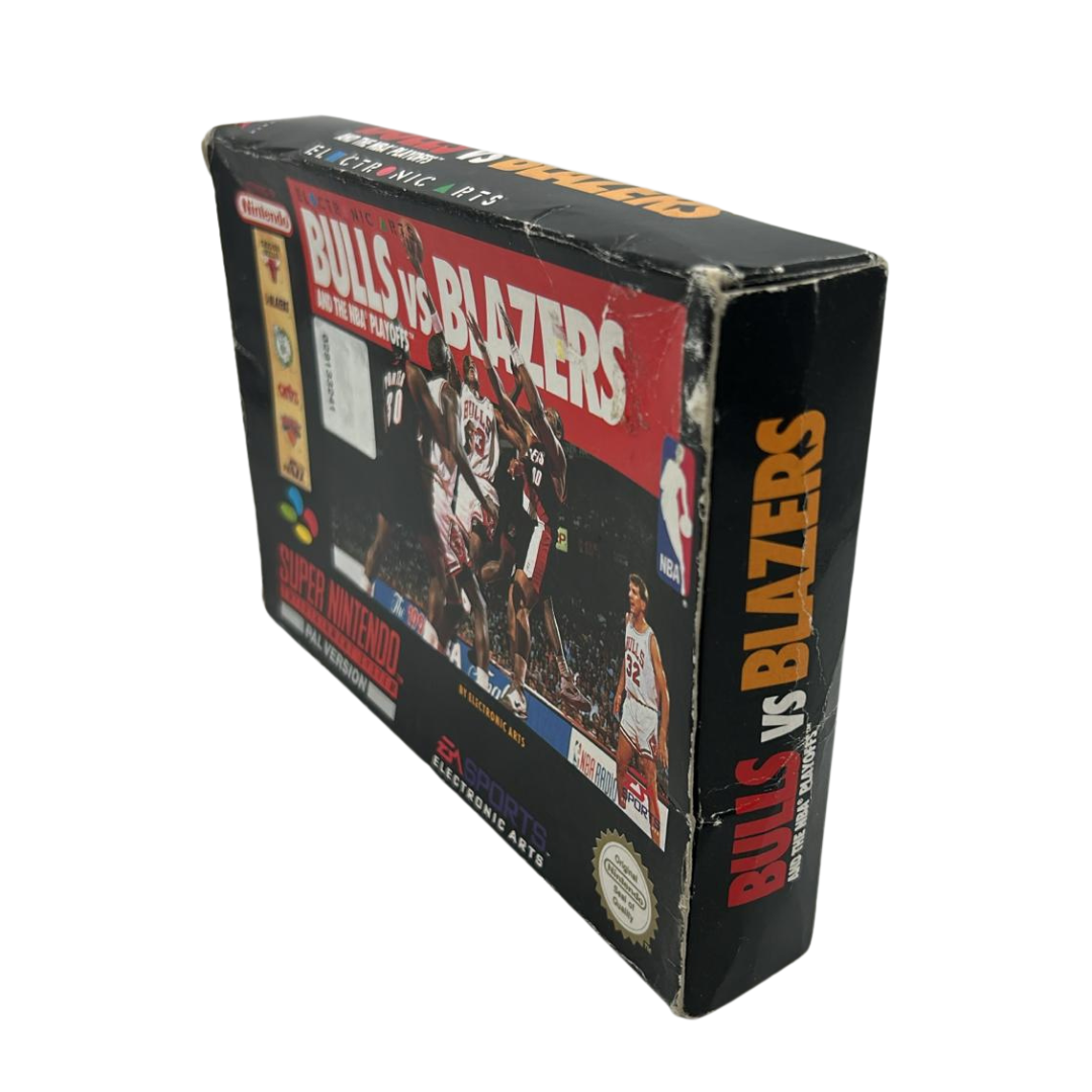Bulls VS Blazers game with box & instructions Super Nintendo / SNES