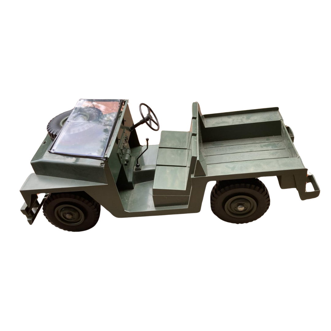 Action Man 1973 Landrover vehicle with gearstick, windscreen and rear gate VAM