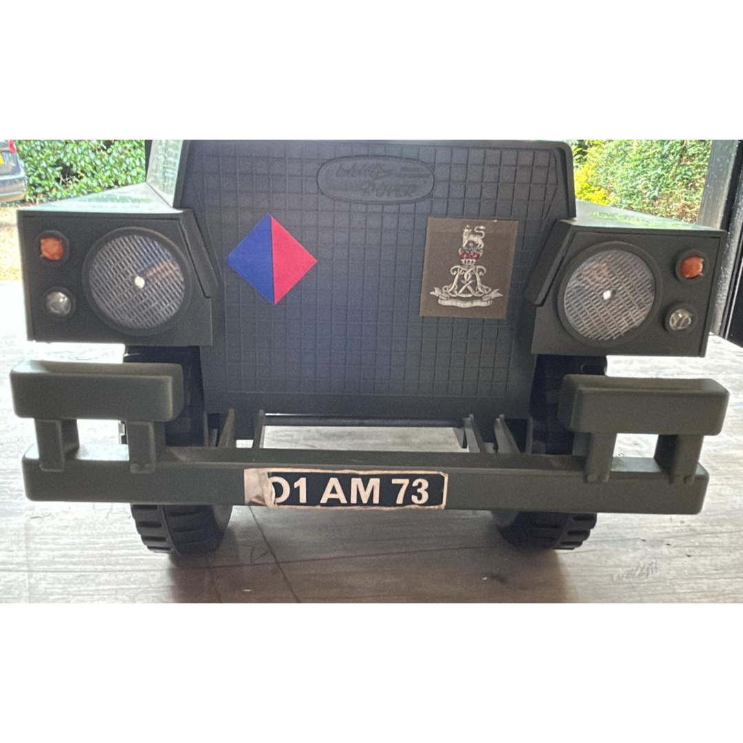 Action Man 1973 Landrover vehicle with gearstick, windscreen and rear gate VAM