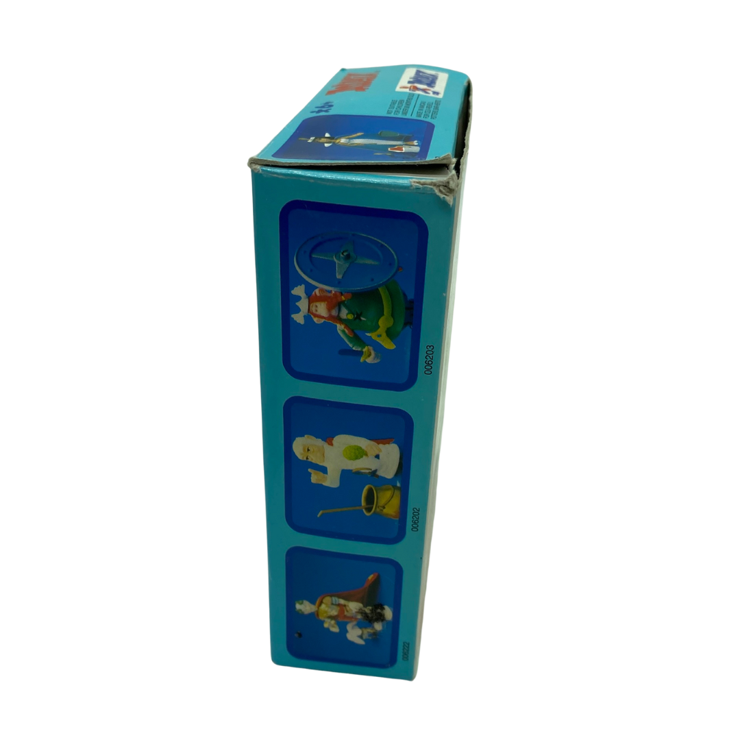 Play Asterix Cleopatra figure with box 006223 not complete