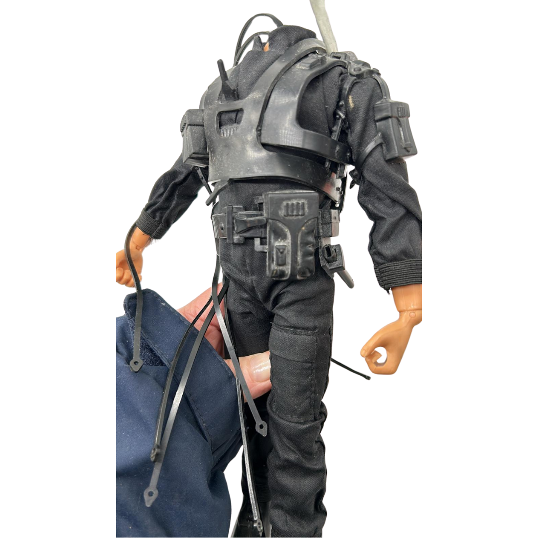 Action Man vintage SAS parachute Attack outfit & figure Palitoy VAM damaged head 141