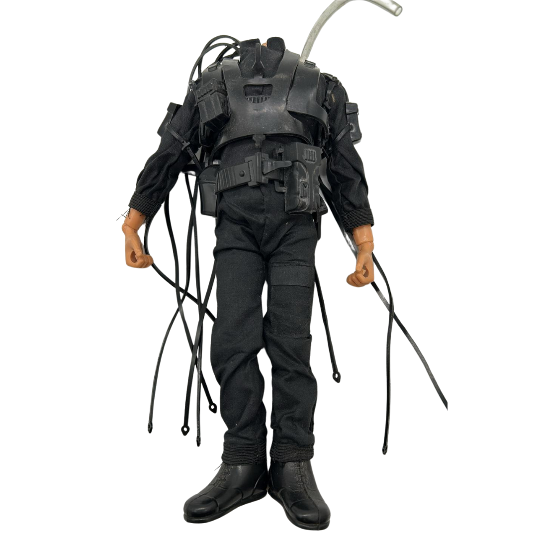 Action Man vintage SAS parachute Attack outfit & figure Palitoy VAM damaged head 141