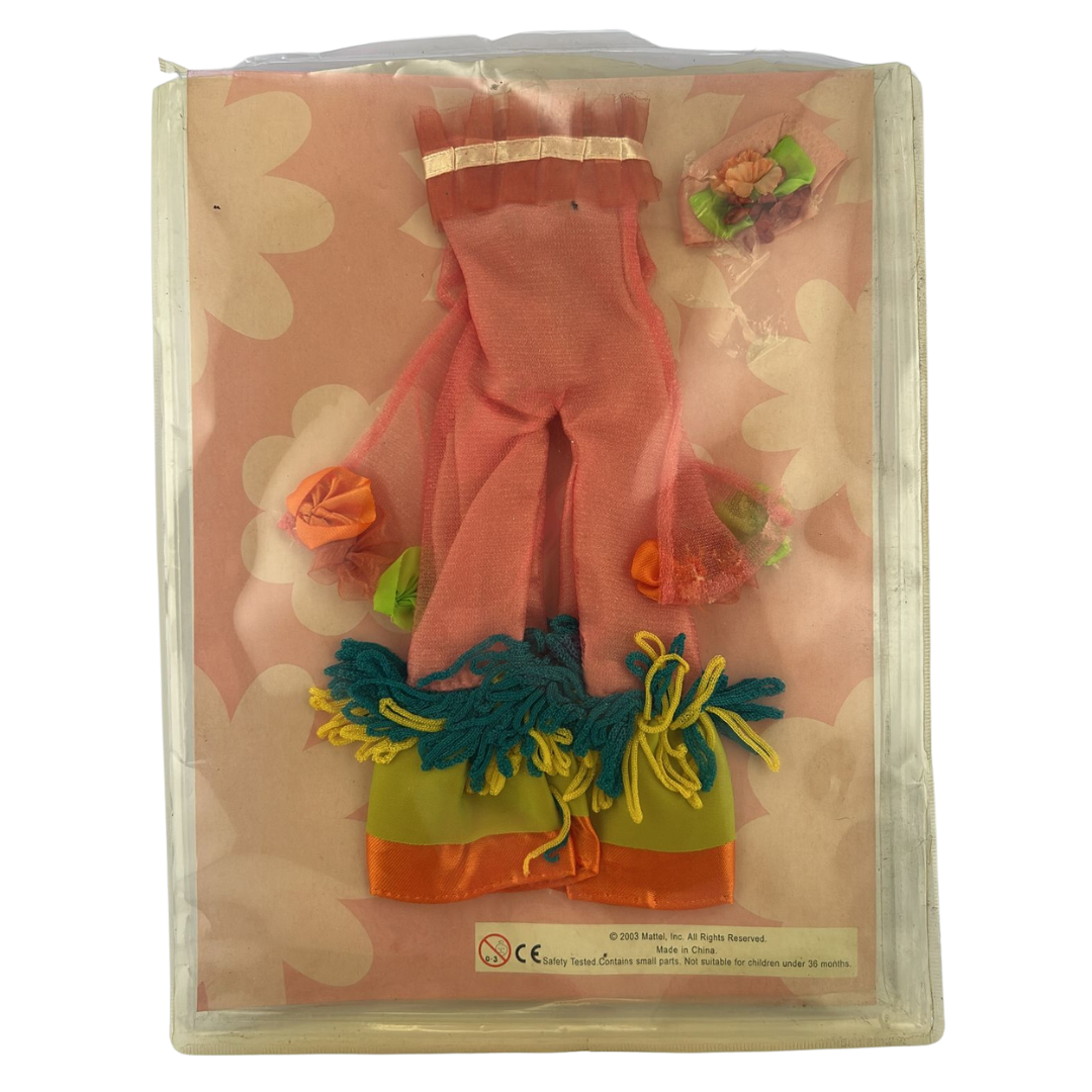 Barbie Discover The World With Barbie Cuba issue #48 magazine & outfit