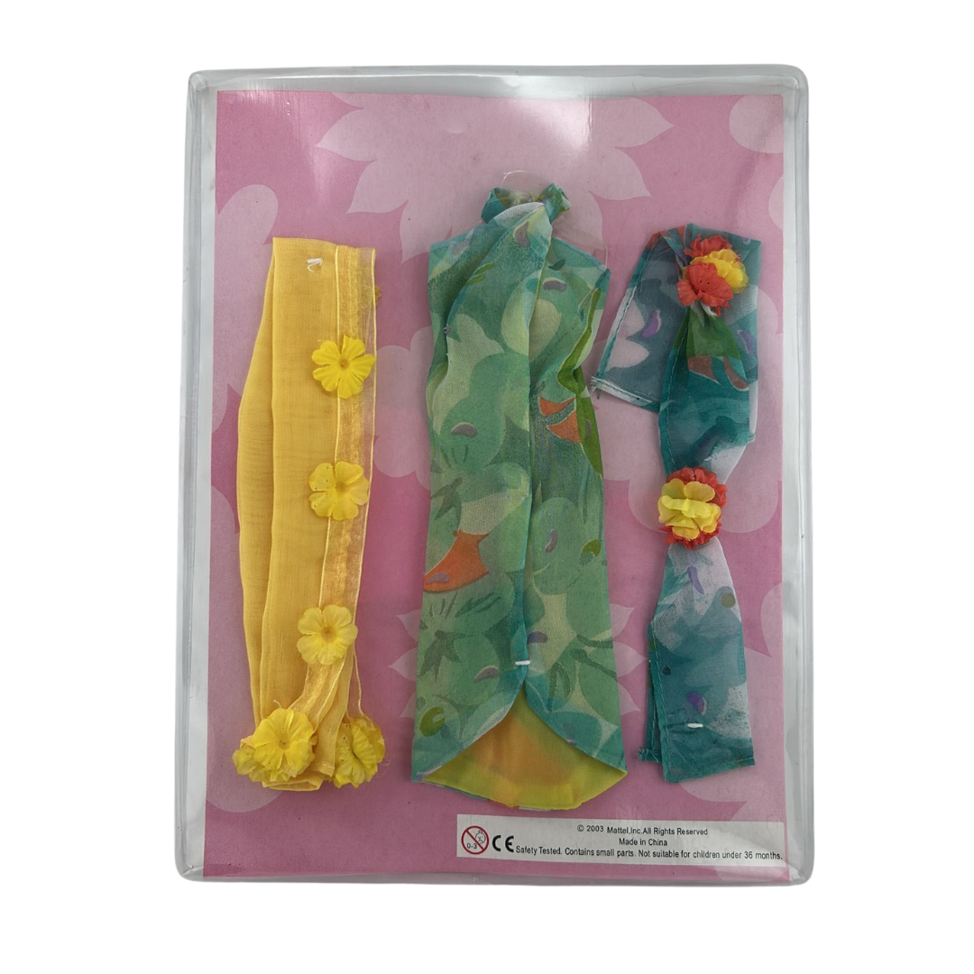 Barbie Discover The World With Barbie Fiji issue #40 magazine & outfit