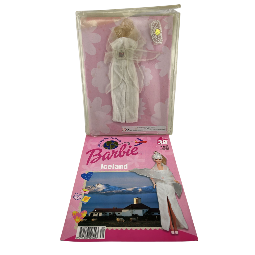 Barbie Discover The World With Barbie Iceland issue #39 magazine & outfit