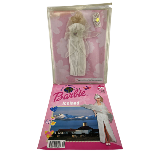Barbie Discover The World With Barbie Iceland issue #39 magazine & outfit