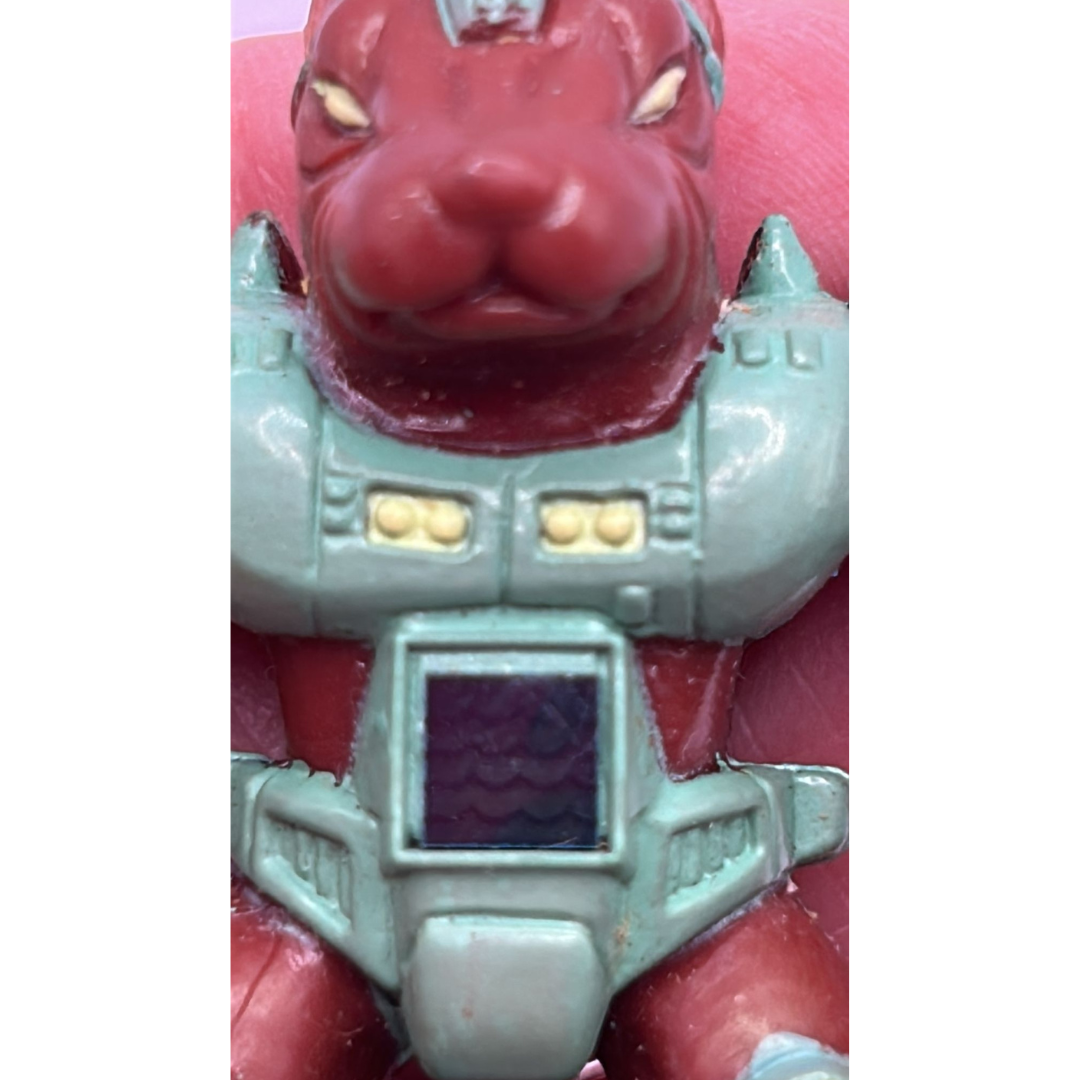 Battle Beasts Danger Dog complete & working rub (water) by Hasbro 310A