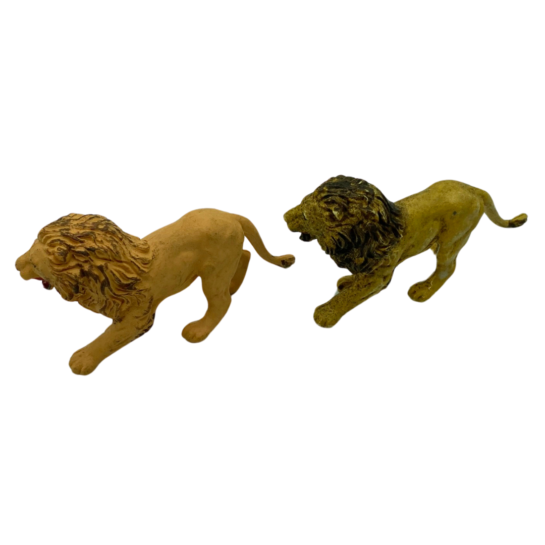 Vintage Britains 1972 Lion x 2 zoo animal figure made in England 789