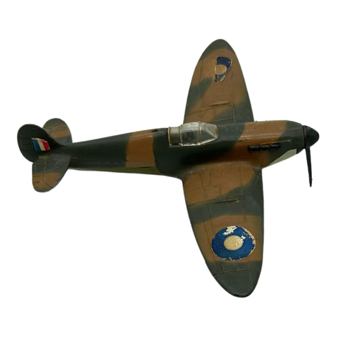 Dinky Spitfire MK2 plane made in England Meccano 157