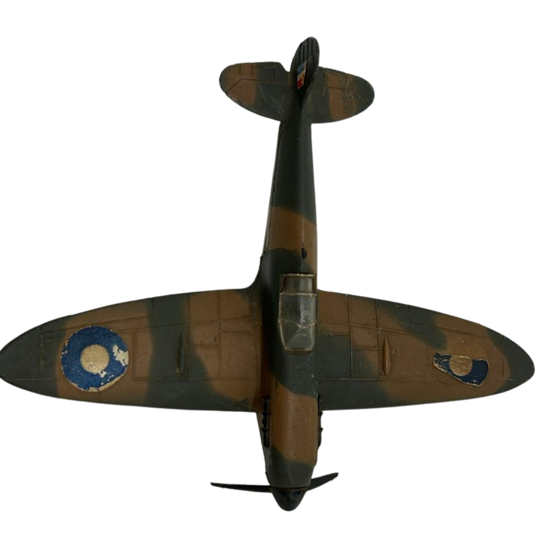 Dinky Spitfire MK2 plane made in England Meccano 157