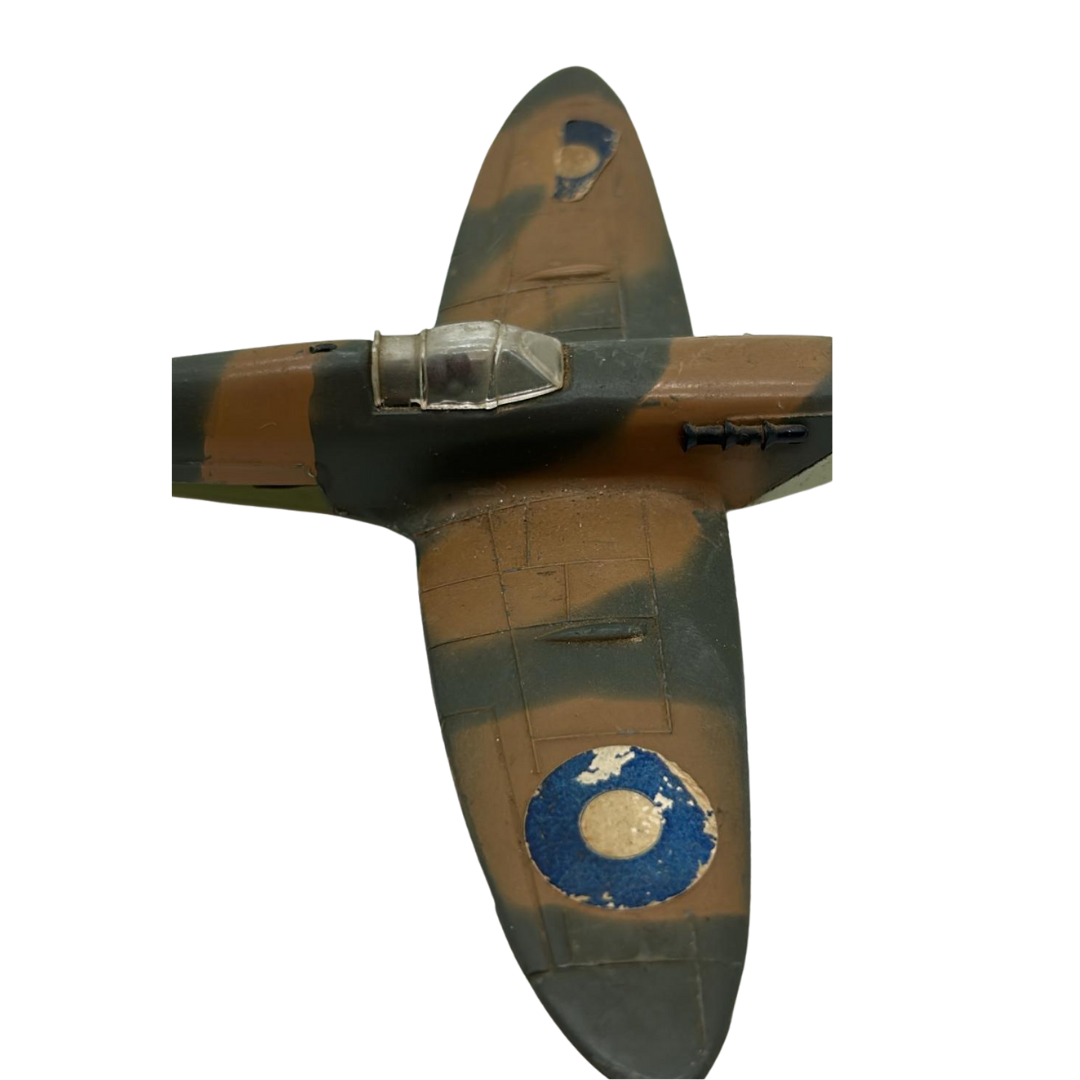 Dinky Spitfire MK2 plane made in England Meccano 157