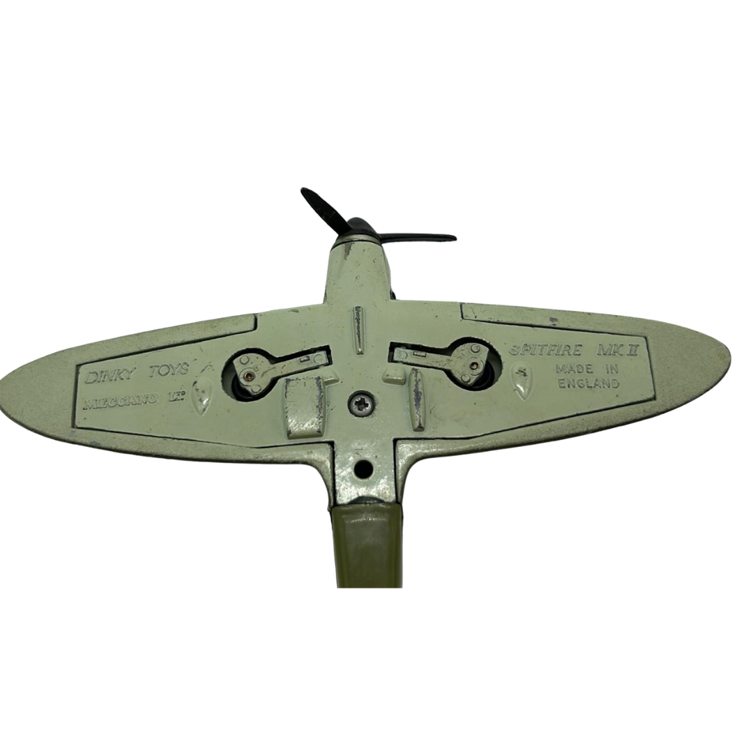 Dinky Spitfire MK2 plane made in England Meccano 157