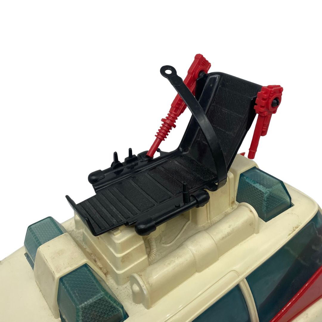 The Real Ghostbusters Ecto 1 complete car with ghost & working action 354