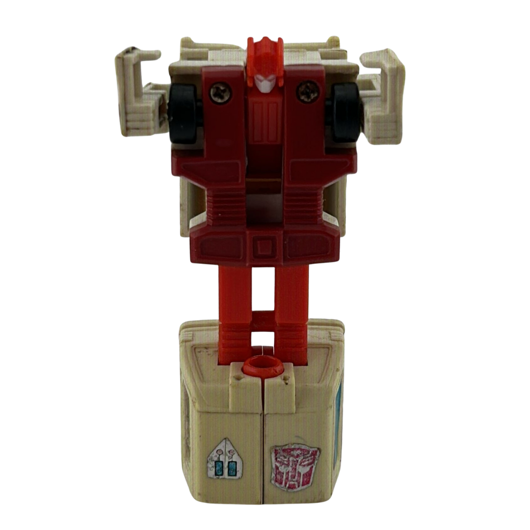 Transformers G1 First Aid Protectorbot figure ambulance vehicle autobot 178