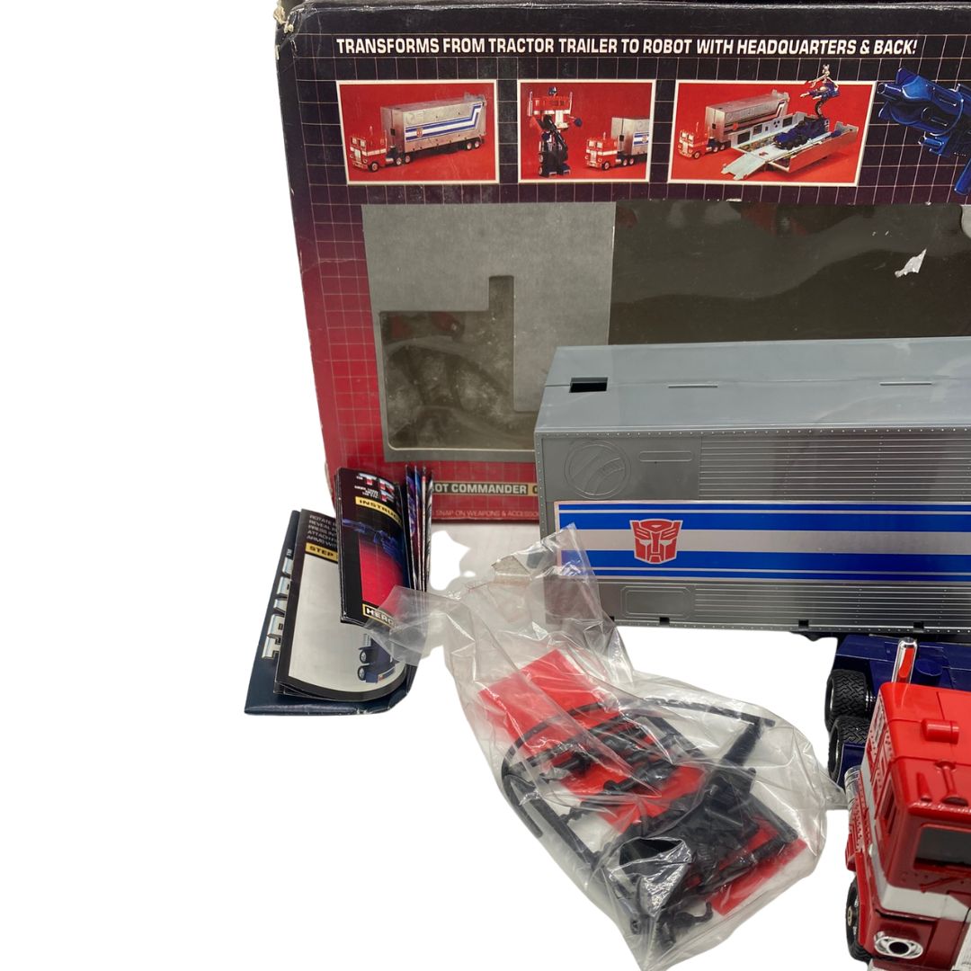 Transformers G1 Optimus Prime boxed near complete with inserts 415