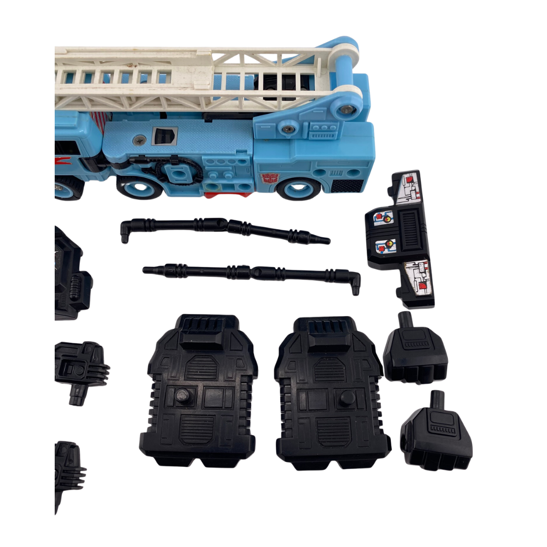 Transformers G1 Hotspot complete fireengine Protectorbot Fire Engine 266