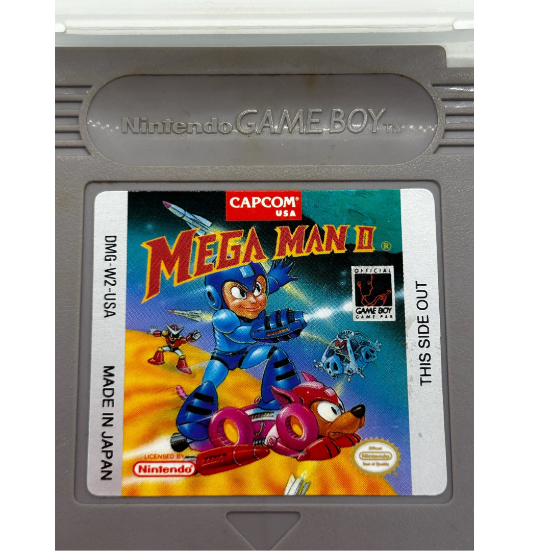 Nintendo Gameboy Mega Man 2 game and plastic protective case 203C