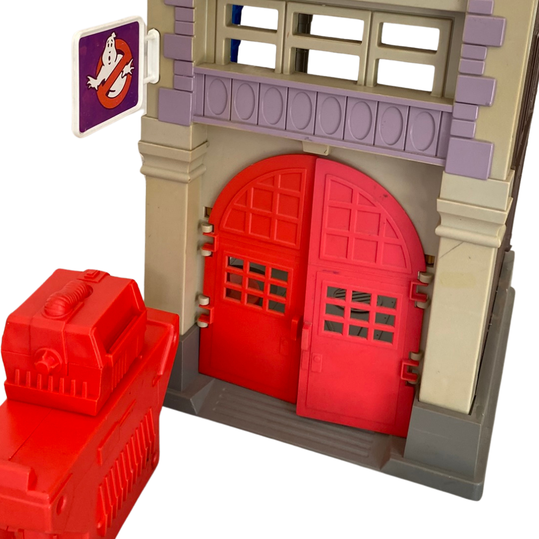 The Real Ghostbusters Fire House / Fire Station complete with containment units