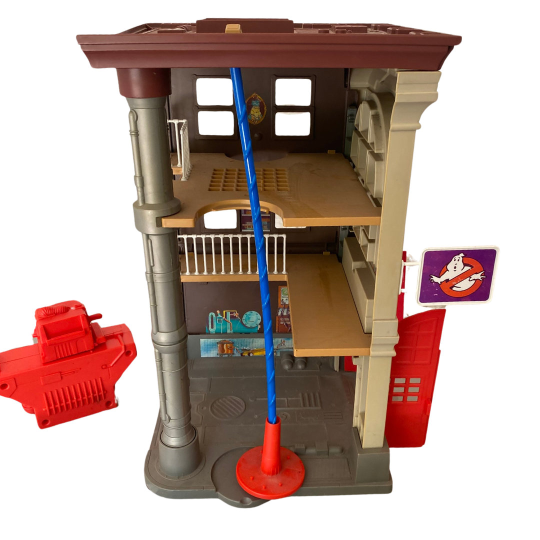 The Real Ghostbusters Fire House / Fire Station complete with containment units