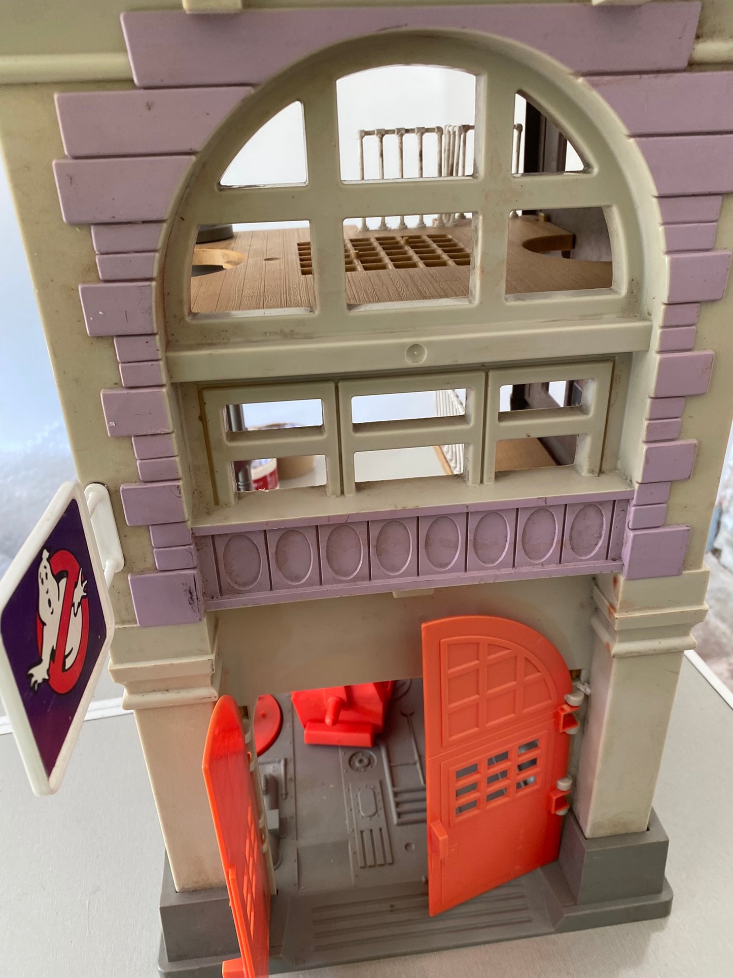 The Real Ghostbusters Fire House / Fire Station complete containment units 90