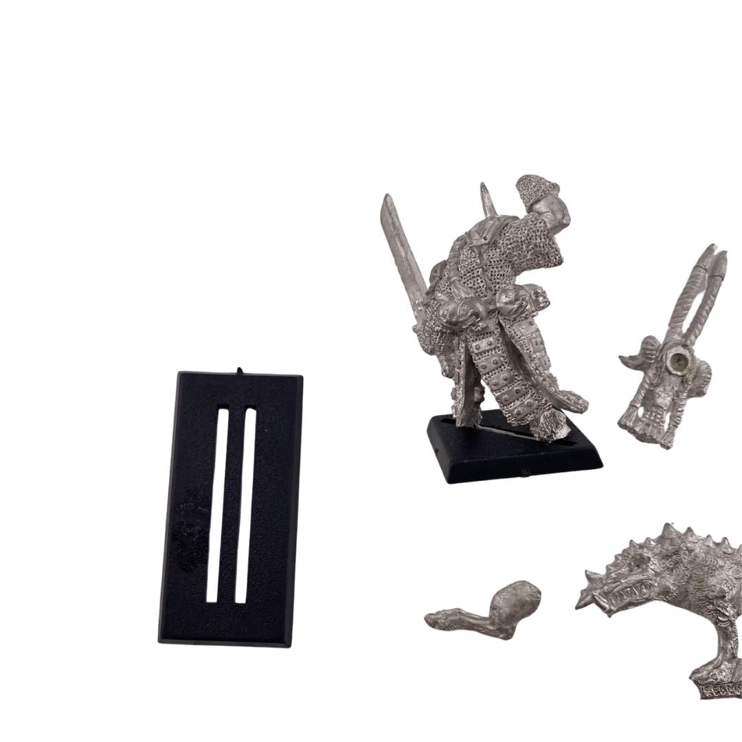 Games Workshop Warhammer Khazrak the One Eye and Red Maw 394