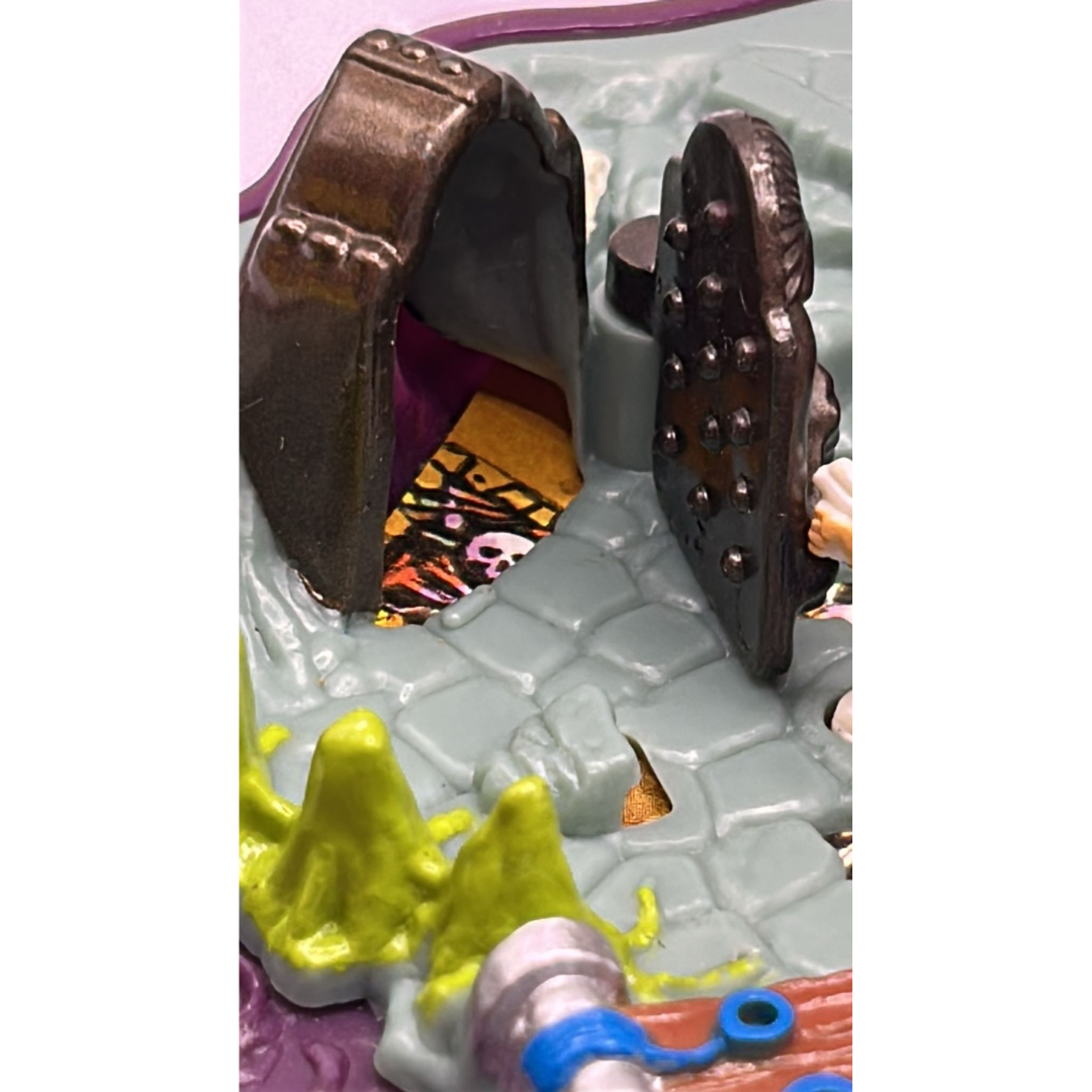 Mighty Max Outwits The Cyclops complete Doom Zone set vintage toy 335
