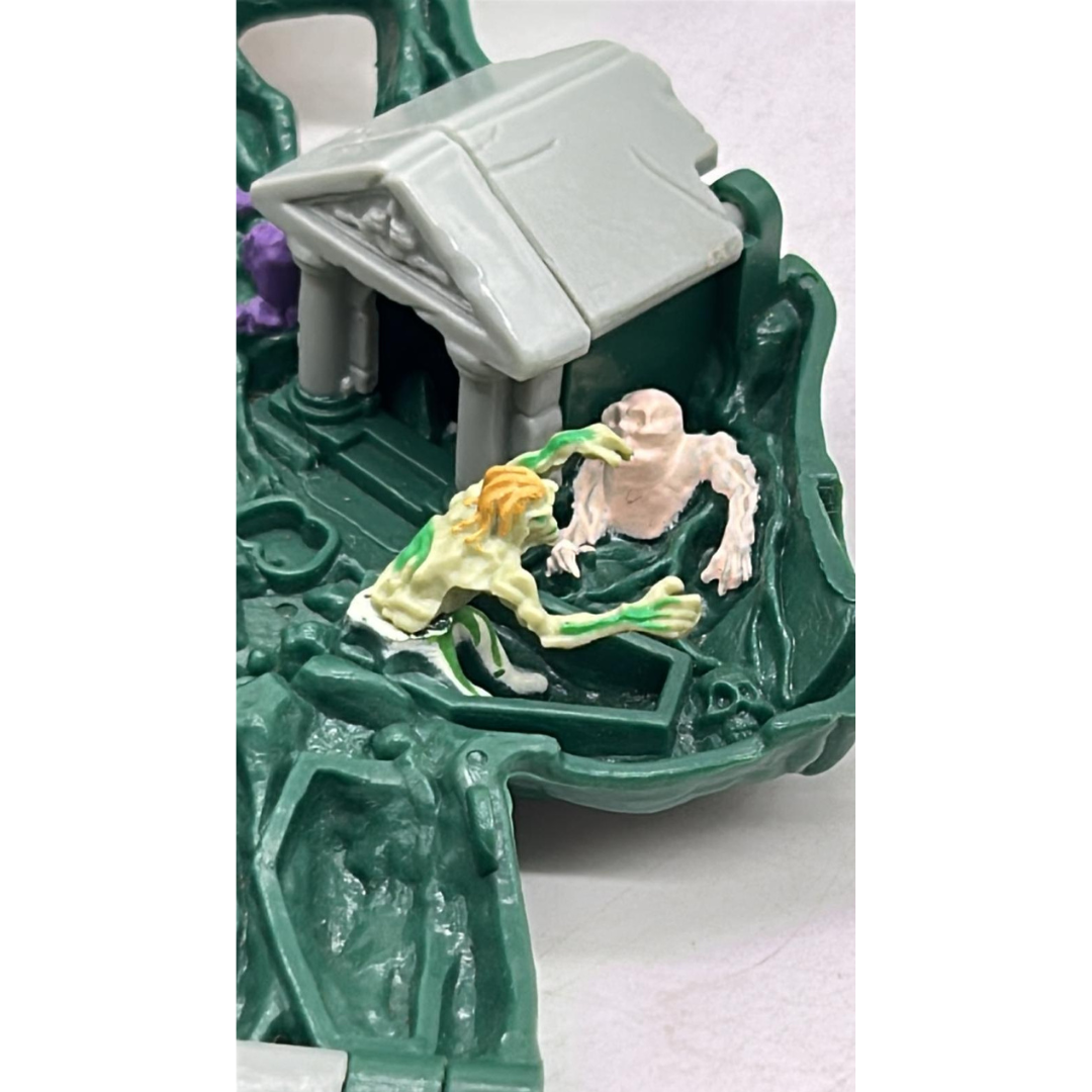 Mighty Max The Hand shell part vintage zombie hand toy  260A